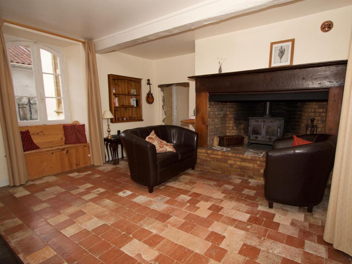 Ancienne Ecole Bed & Breakfast Cazaux-Villecomtal Exterior foto