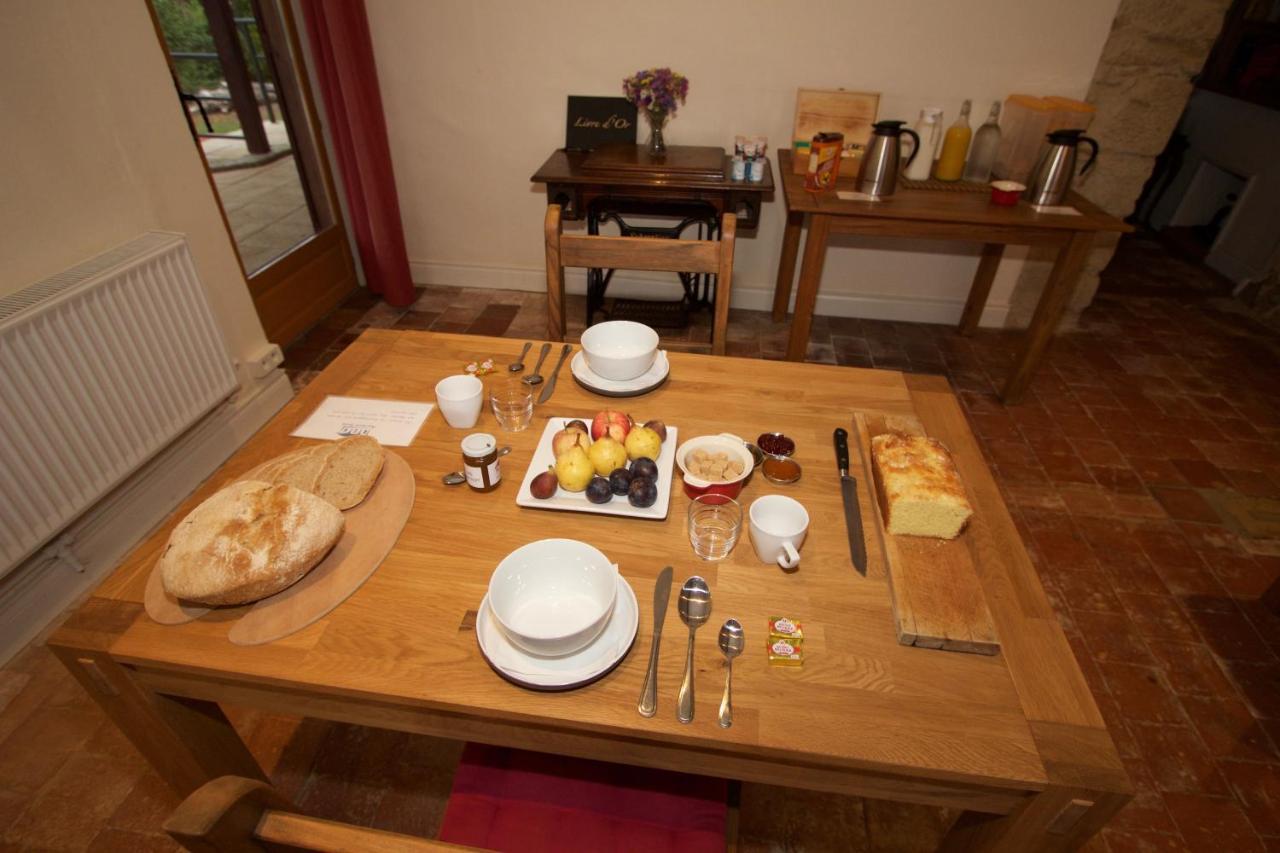 Ancienne Ecole Bed & Breakfast Cazaux-Villecomtal Exterior foto