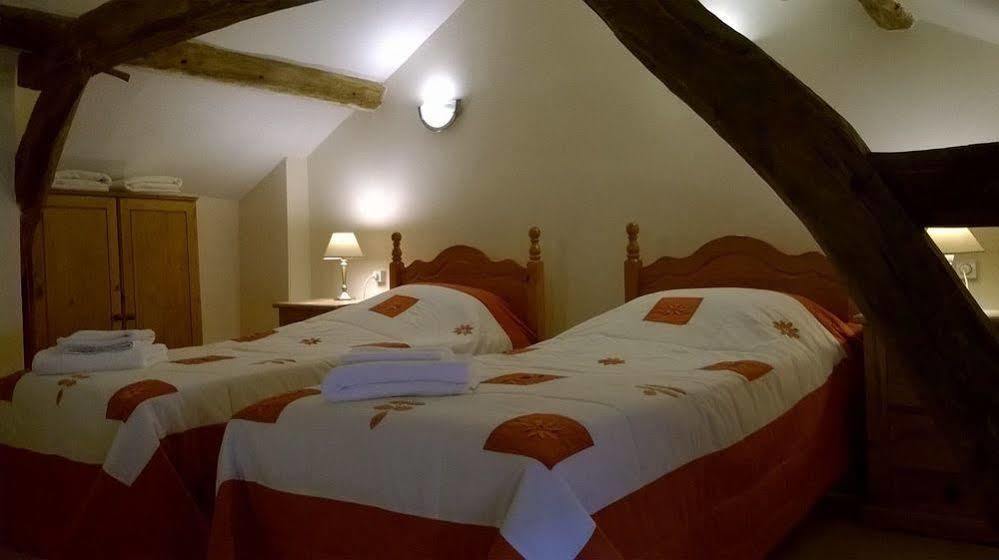 Ancienne Ecole Bed & Breakfast Cazaux-Villecomtal Exterior foto